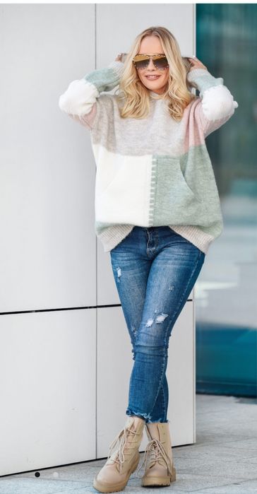 Bluza sweter z kapturem