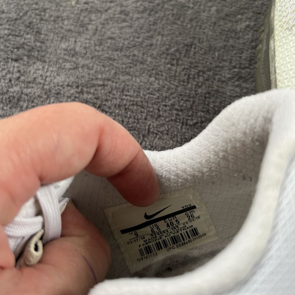 Жіночі кросівки Nike metcon 4. P. 40,5.