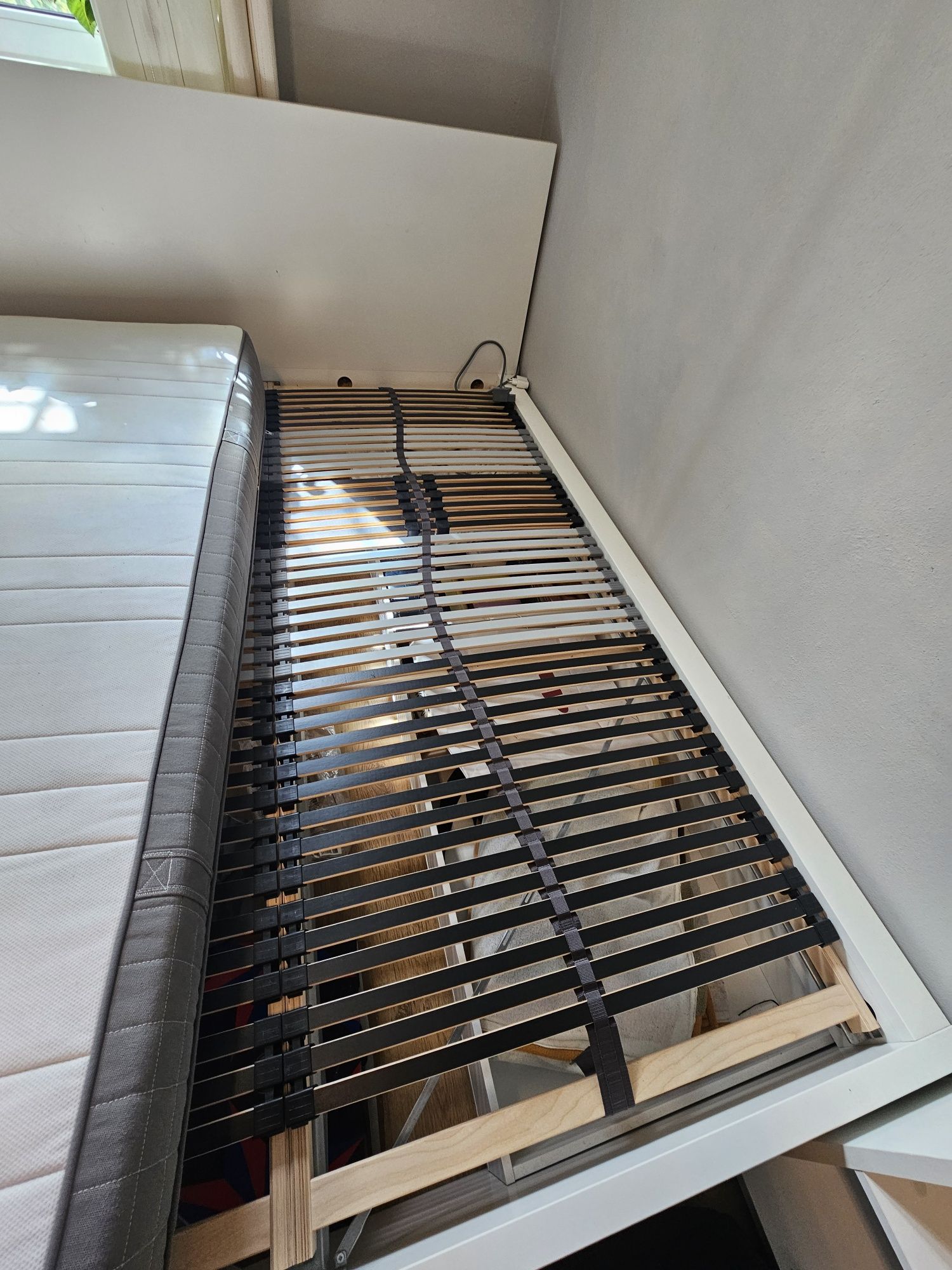Łóżko ikea 210x175