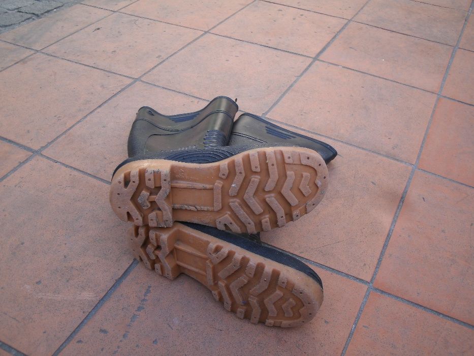 Galochas com biqueira de aço