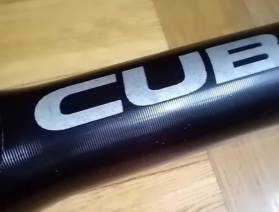 Rogi kierownicy CUBE aluminiowe,czarne,super lekkie,antypoślizgowe.
