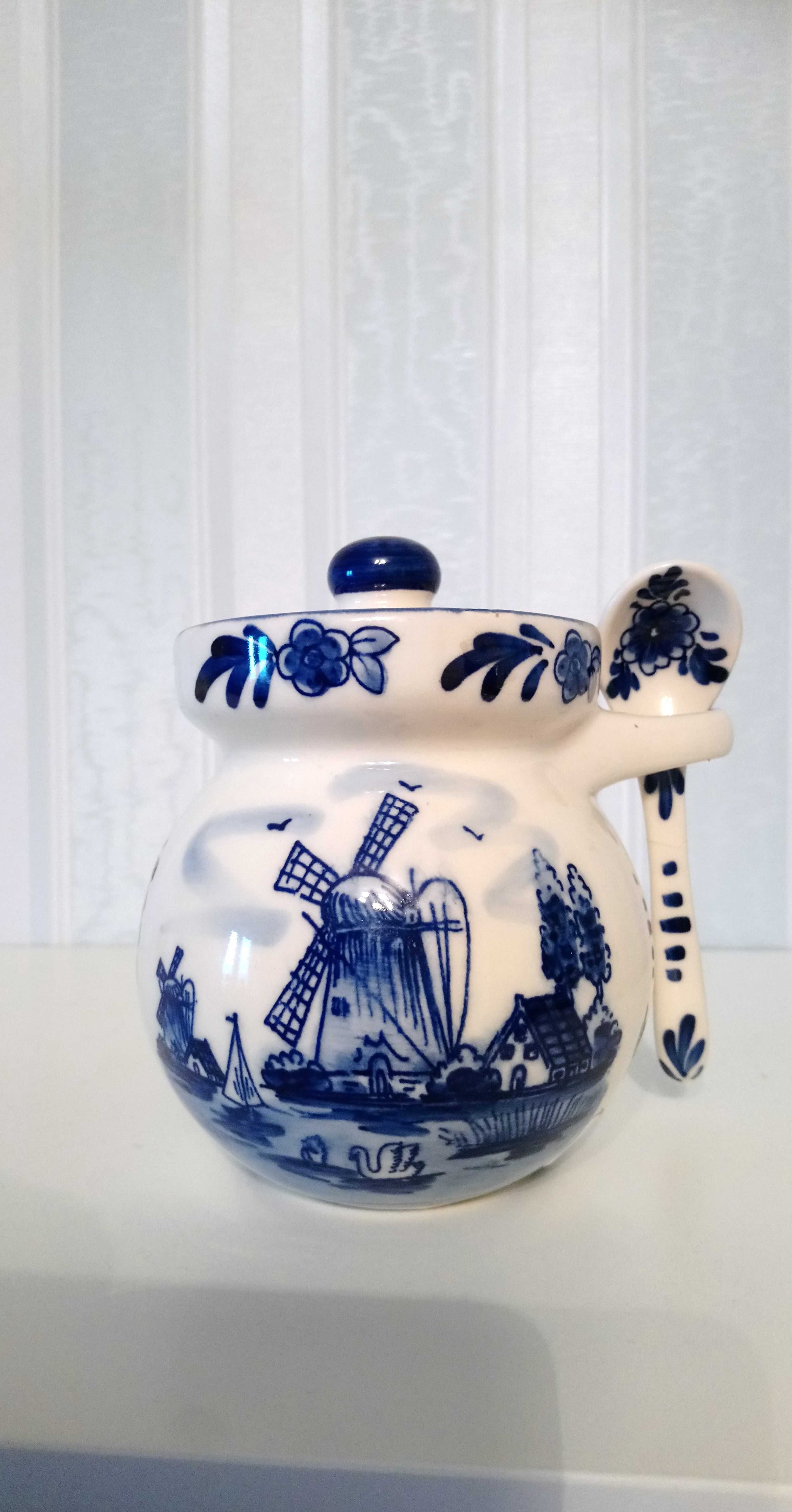 Чудова медівниця, Гжель із Голландії.