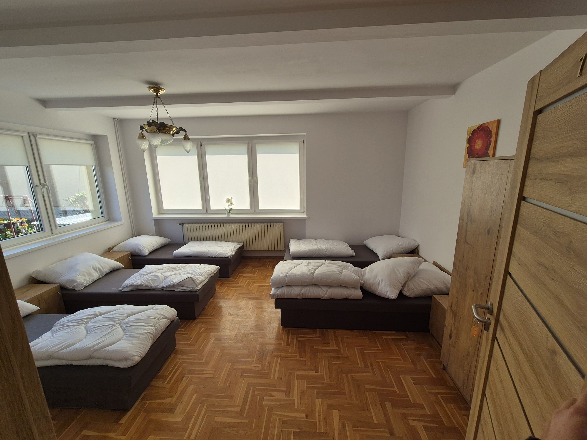 Kwatery pracownicze / wynajem hostelu / 80 osób