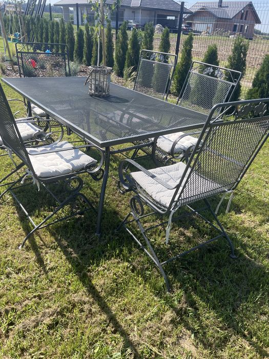 Piękny kuty metalowy stół ogrodowy i 6 krzeseł
