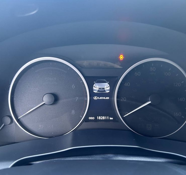 Продам Lexus es300h 2013р.в 2.5 гібрид 183тис.км пробіг