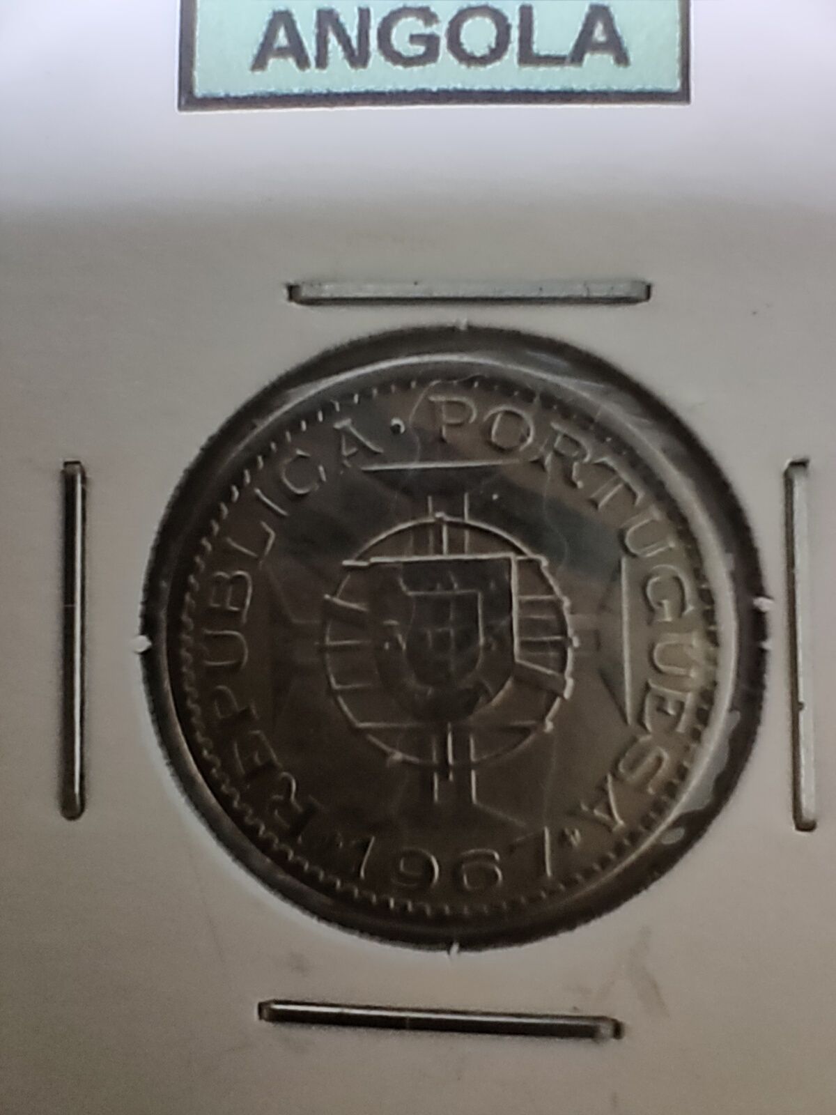 Moeda de 2,5 escudos Angola 1967