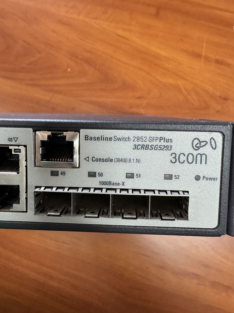 Продам мереживий комутатор 3Com Baseline Switch 2952 Gigabit