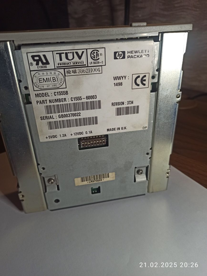 HP SureStore DAT24 C1555D SCSI C1555-67202, ленточный накопитель