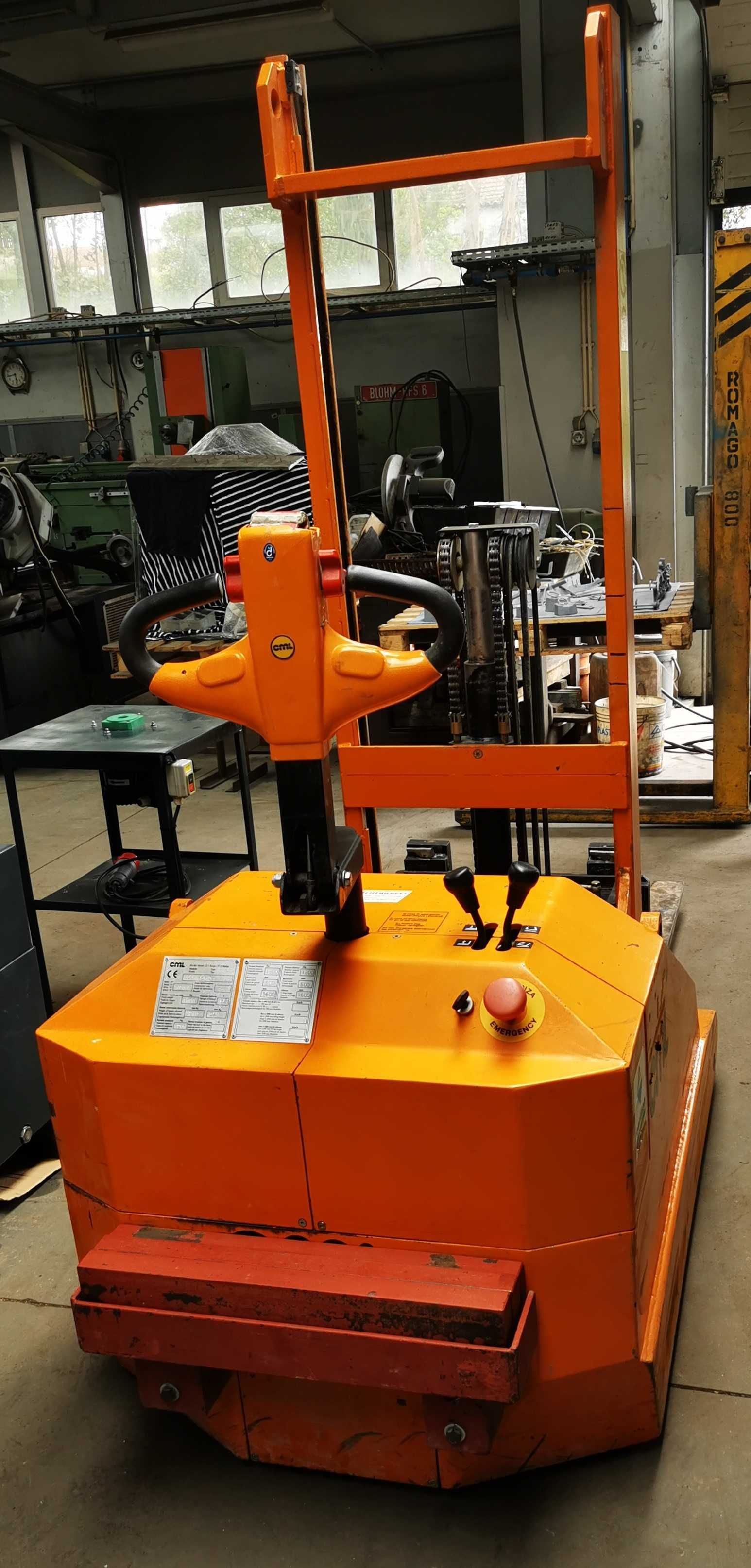 Stacker Elétrico