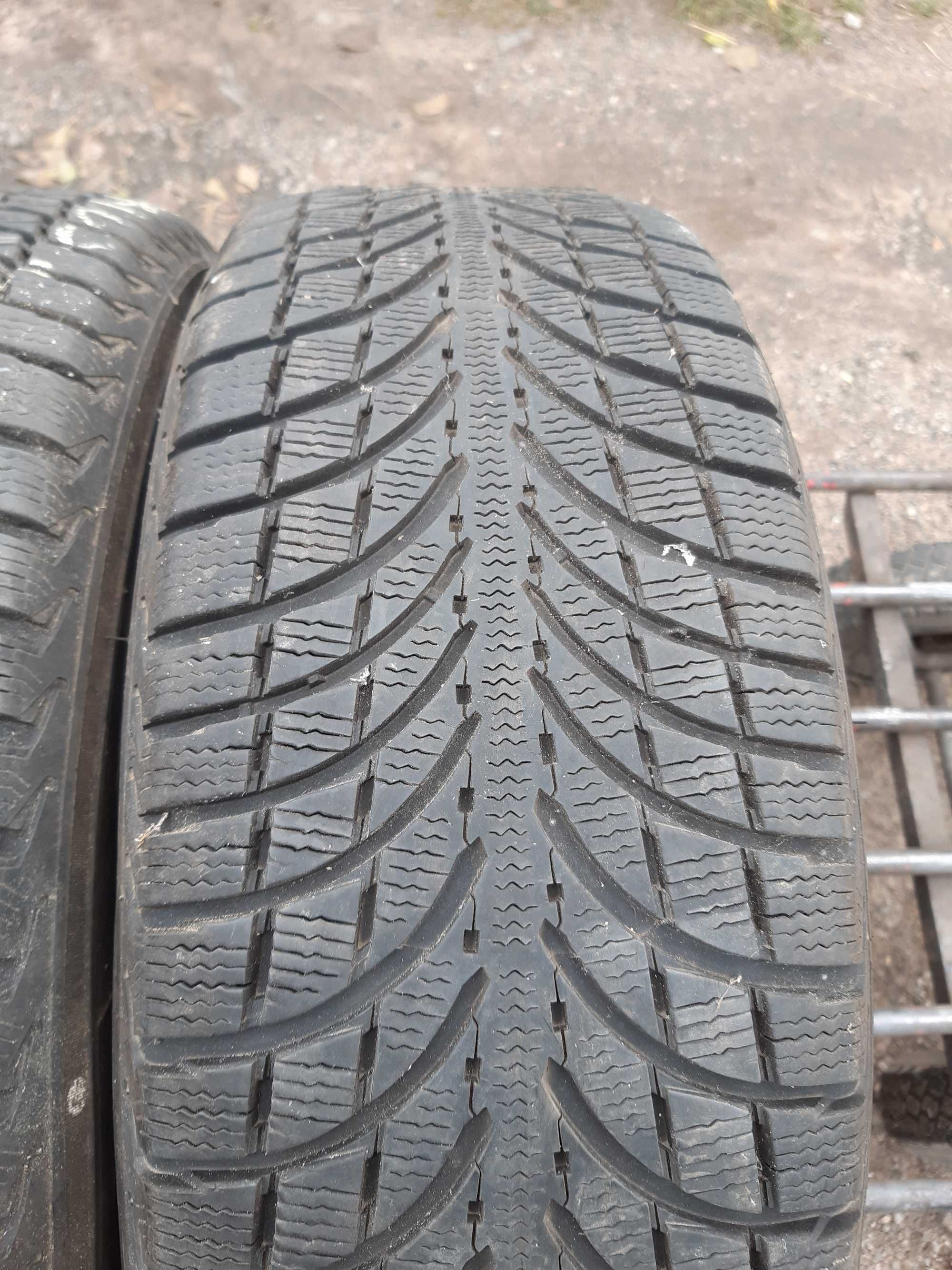 Opony zimowe 225.65.17 Michelin para 2016 rok