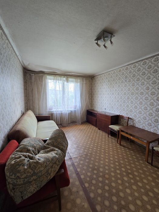 Продам 2х комнатную на Коммунальном рынке