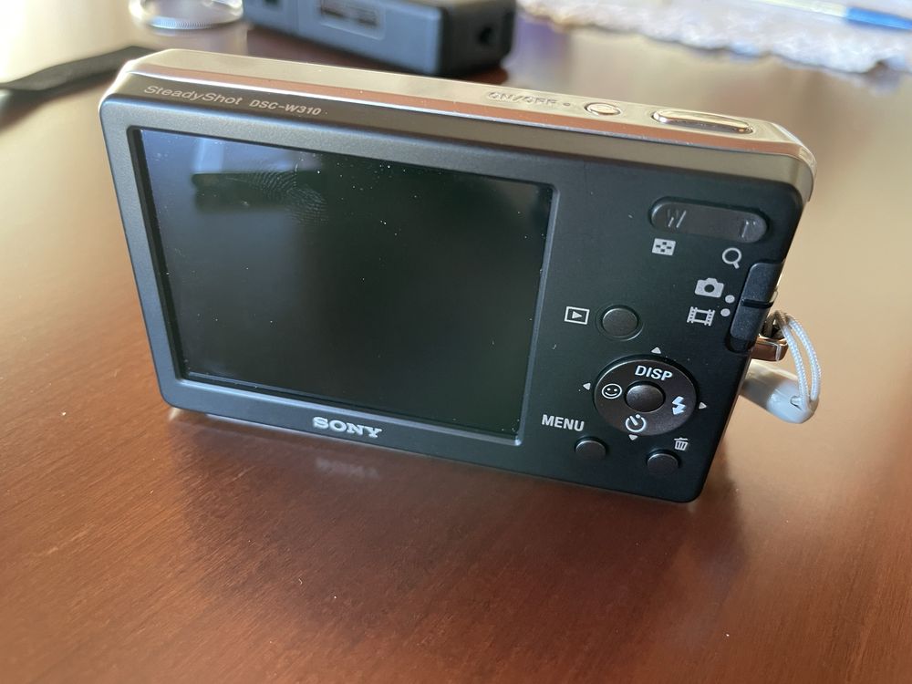 Sony Cyber-shot 12.1MP