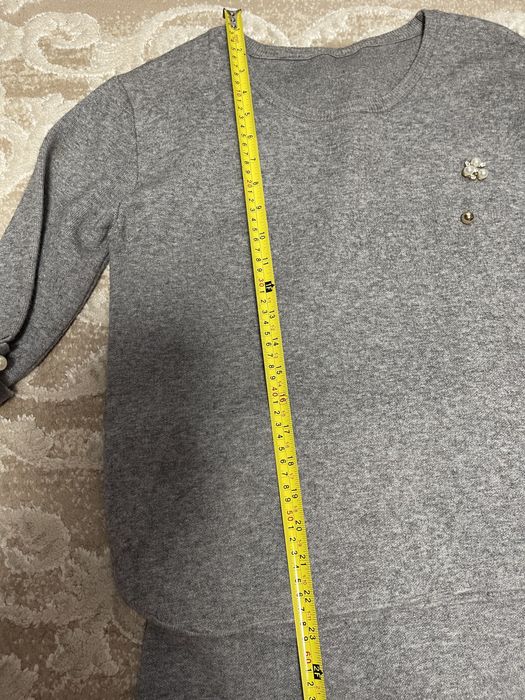 Теплий красивий костюм