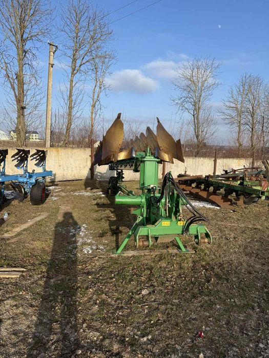 Плуг оборотний 8+1+1 DOWDESWELL, по полю, з ПЕРЕДПЛУЖНИКАМИ,
