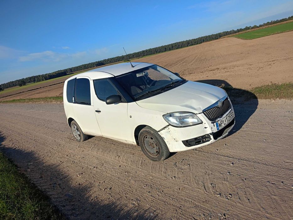 Skoda praktik roomster minivan