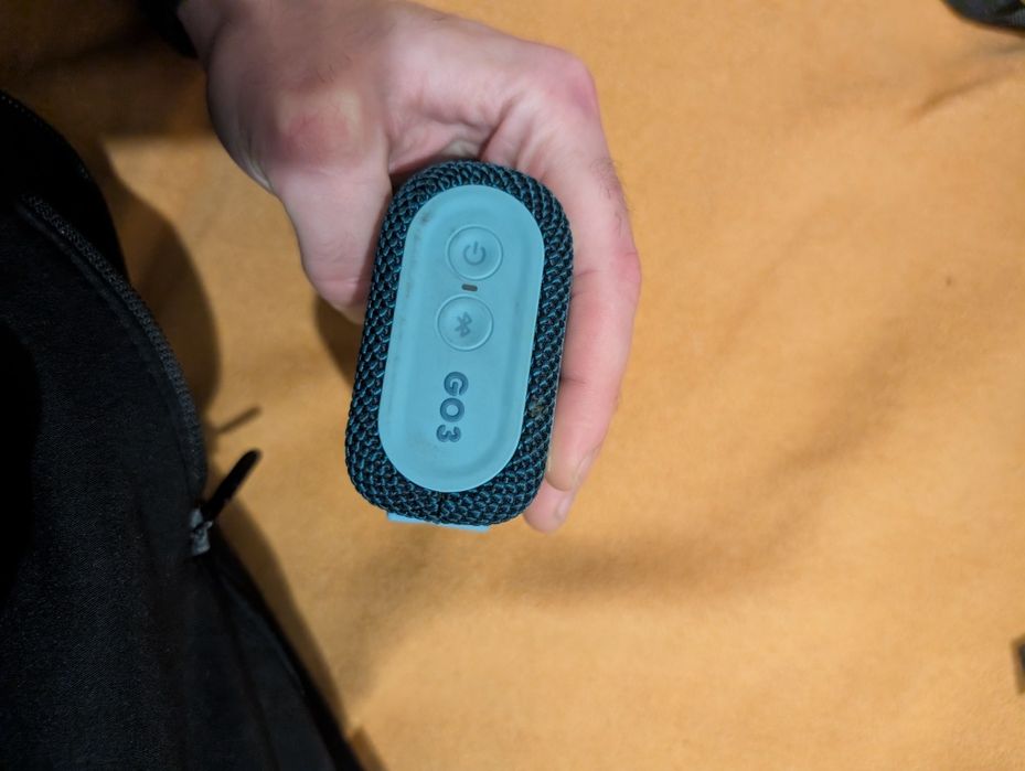 Портативна колонка JBL go 3.