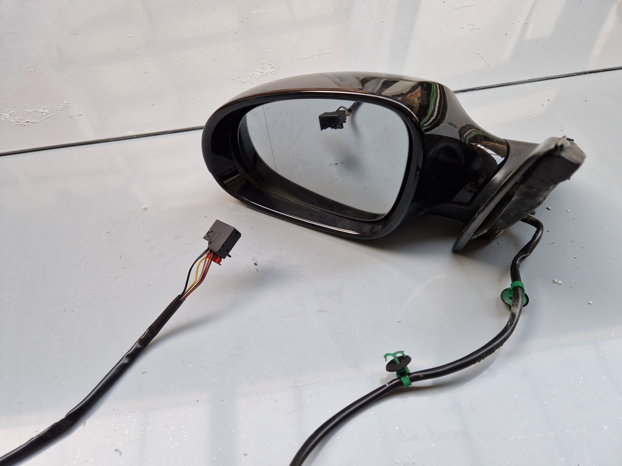 Oryginalne lusterko VW Passat B6 LC9X grzane