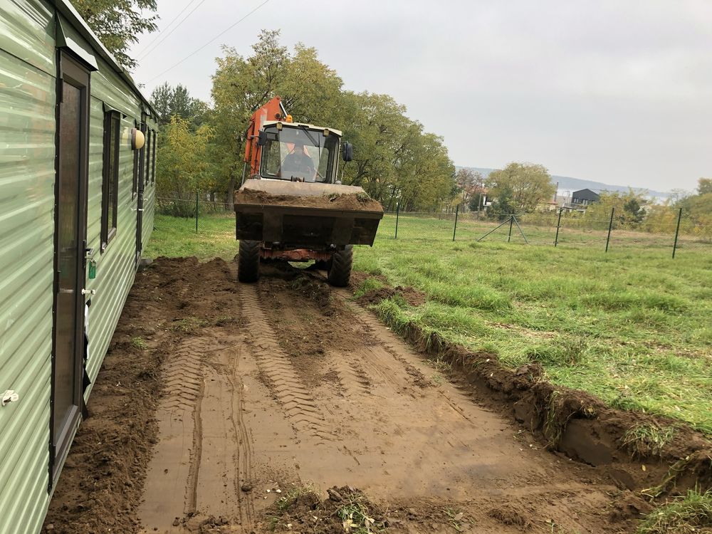 Usługi koparka, koparko-ładowarką i minikoparką