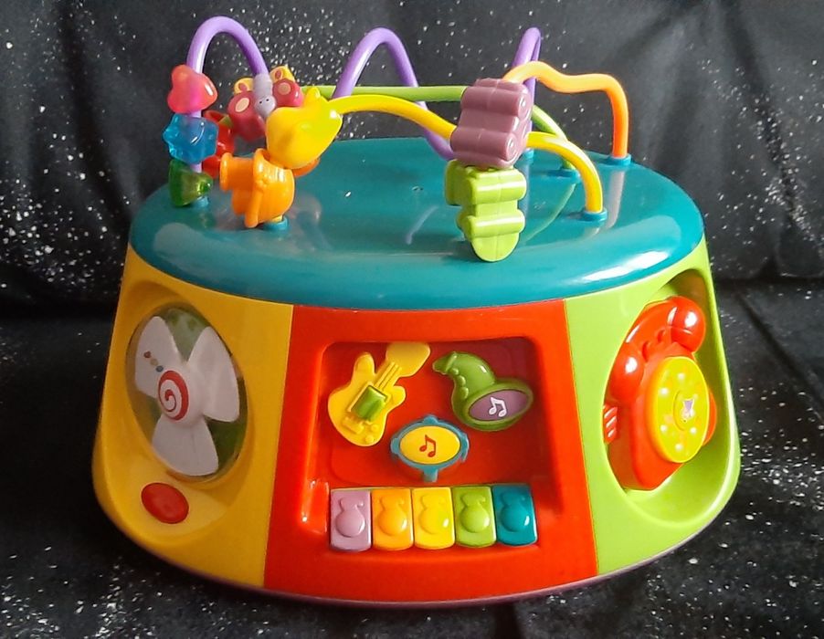 Zabawka interaktywna/muzyczna z labiryntem