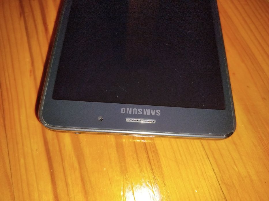 Продам вживаний планшет Samsung Galaxy Tab 4