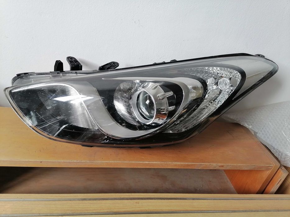 Farol Hyundai i30 I30 ótica óptica original