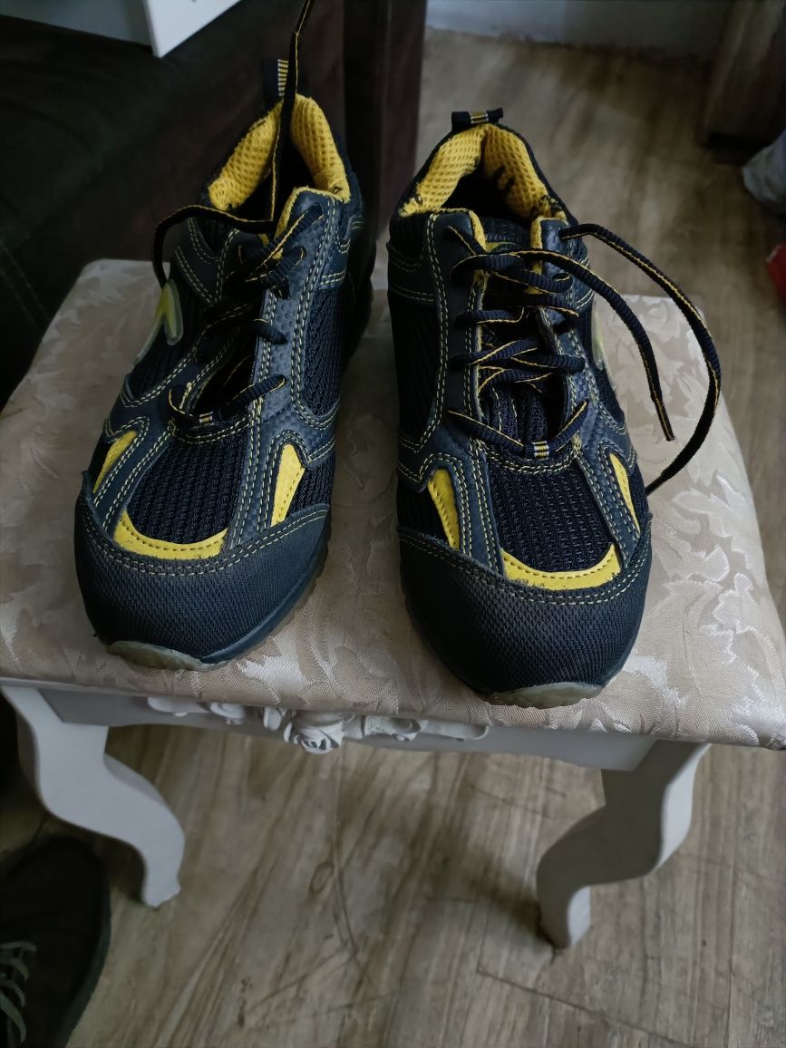 Buty robocze z blachą
