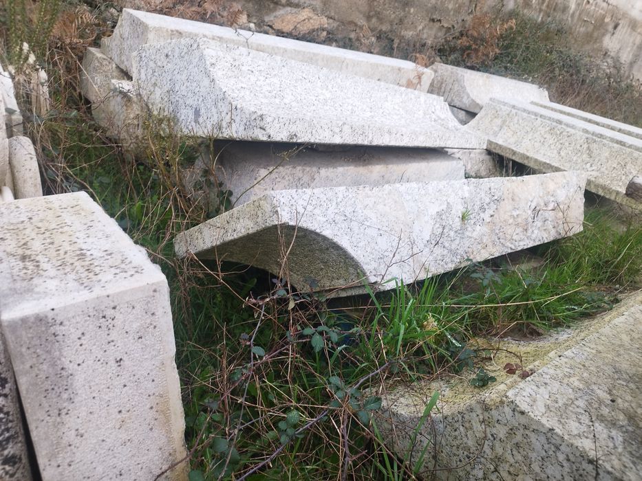 Cornija em Granito