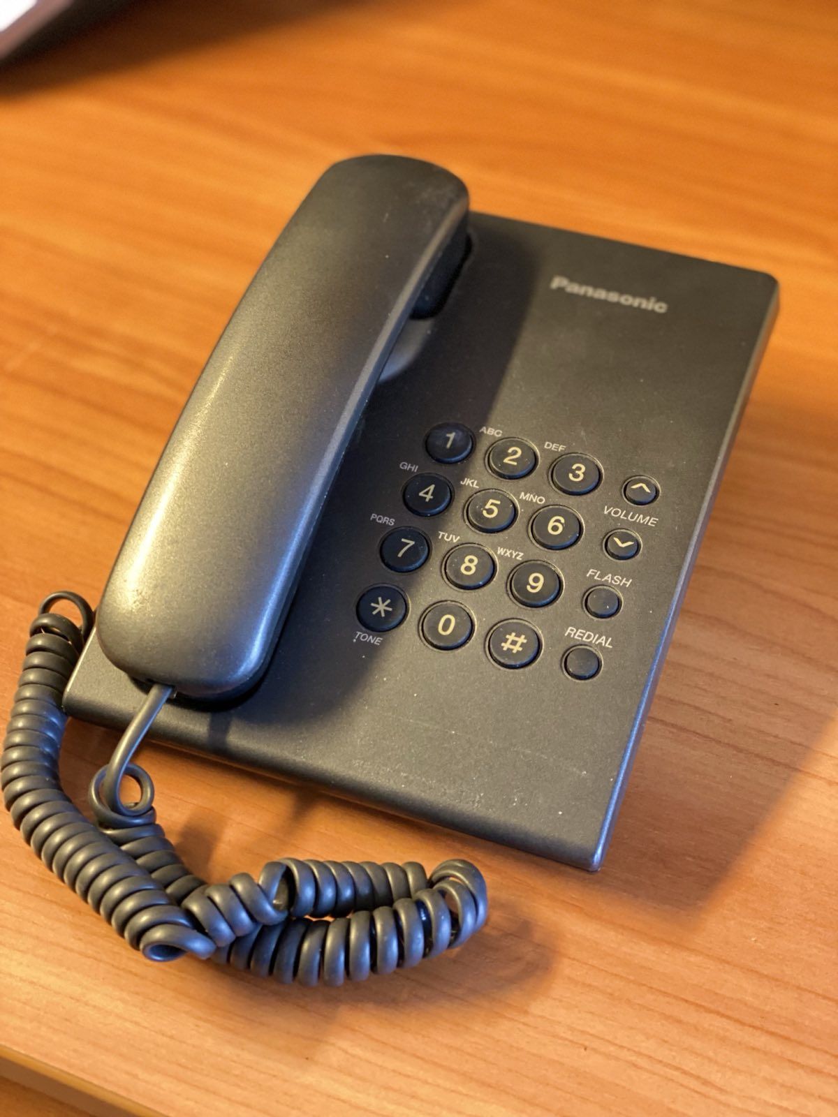 Телефон  Panasonic проводной домашний стационарный