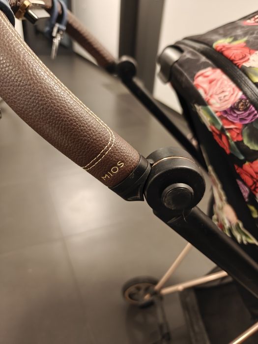 Cybex Platinium Mios 2 Dark Blossom Wózek Spacerowy