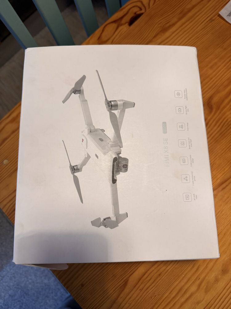 Drone Xiaomi FIMI X8 SE 2020 com extras