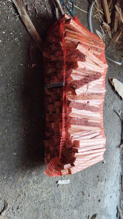 Podpałka/rozpałka/drewno/drzewo  workowana