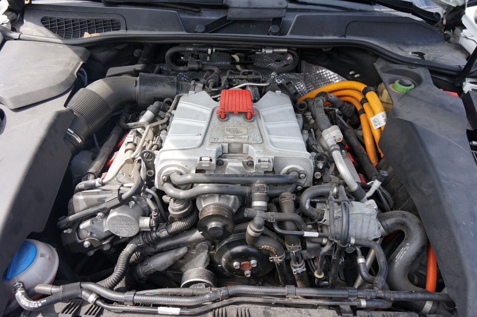 Porsche Cayenne HYBRYDA