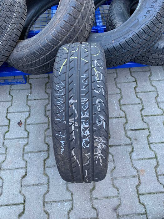 1 szt. opona używana letnia 205/65r16C Vontinental Vanco Eco