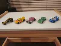 Hot Wheels 4szt auta zestaw. Bez żółtego auta