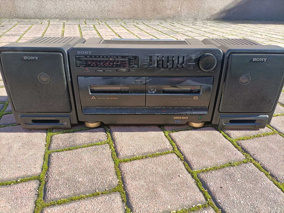 Radiomagnetofon Sony CFS-710L