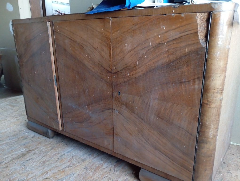 Drewniana komoda PRLlata 60