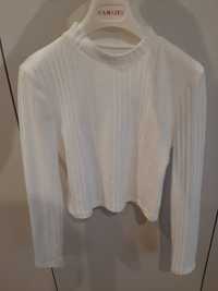Biały krótki sweterek basic S