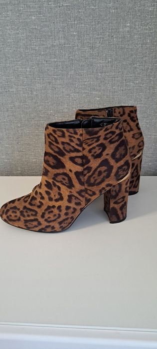 Ботільйони, ботінки,  напівчеревики 38р.  Леопардові New Look