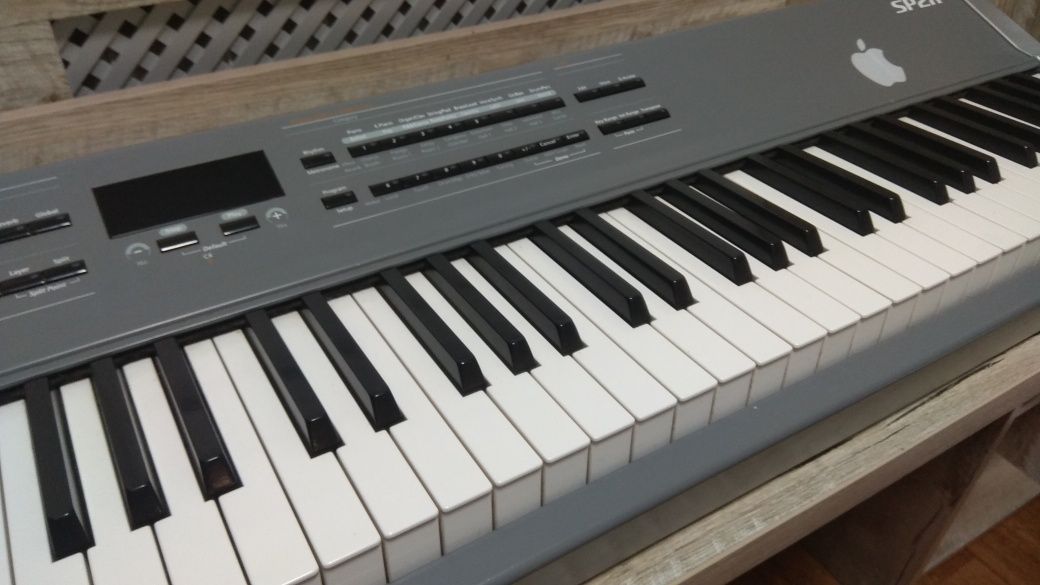 Цыфровое Пианино, Электропианино,(Синтезатор) Kurzweil SP2X