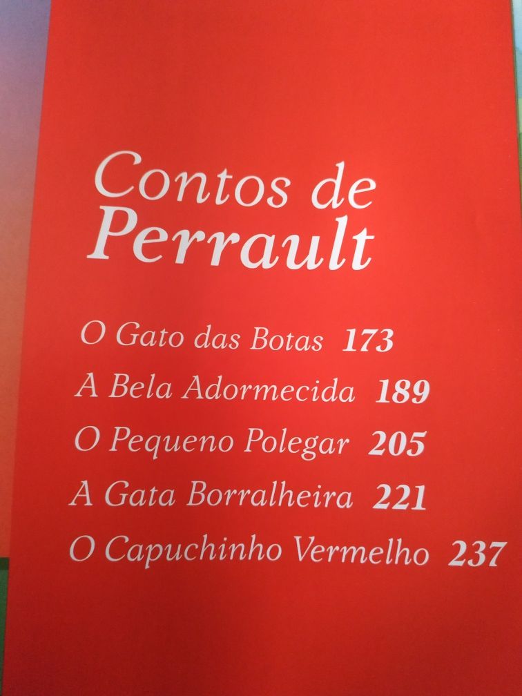 Os mais belos contos de Grimm, Anderson e Perrault