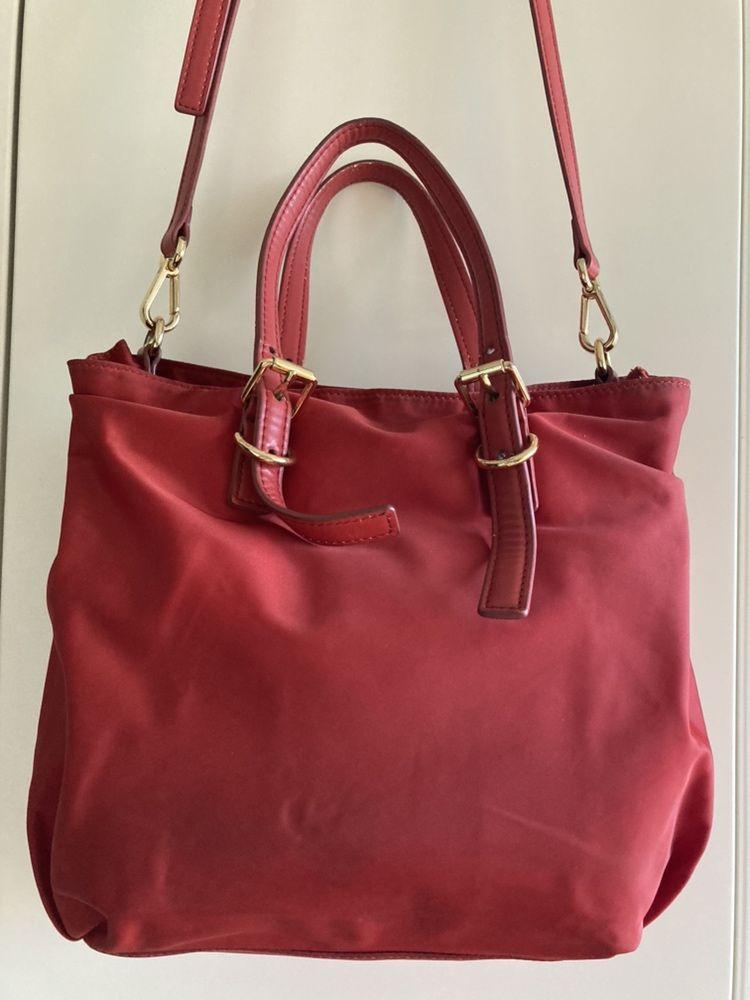 Saco Mala Bolsa Mao ou Tiracolo Vermelho Dourado Bimba y Lola