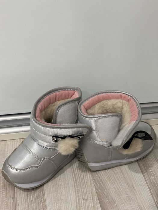 Чобітки для дівчинки р.25 (14,5 см)