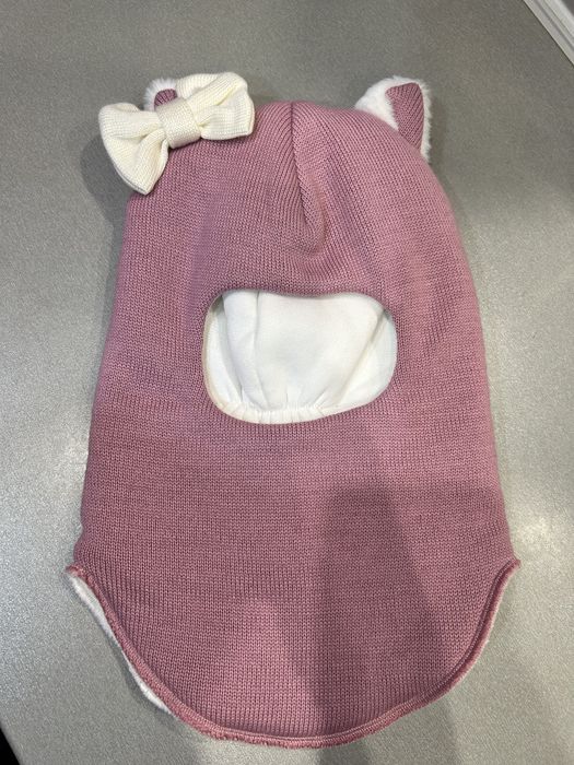 Зимова шапка- шлем на дівчинку