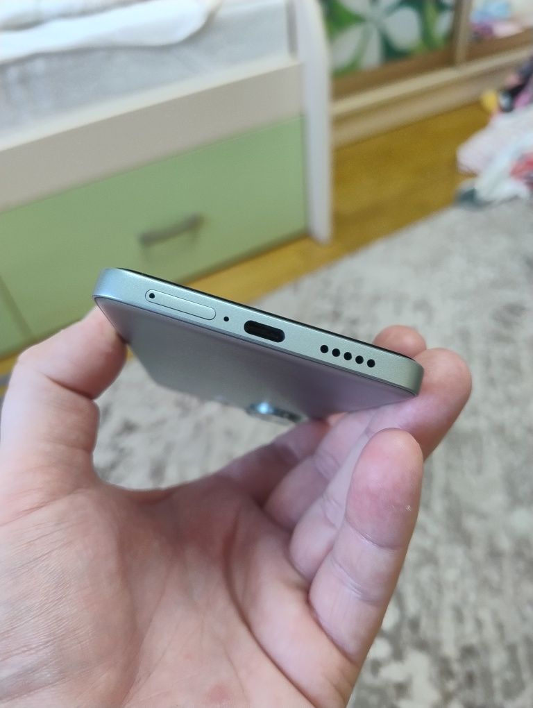 Poco F6 12/512 подарунковий стан !!