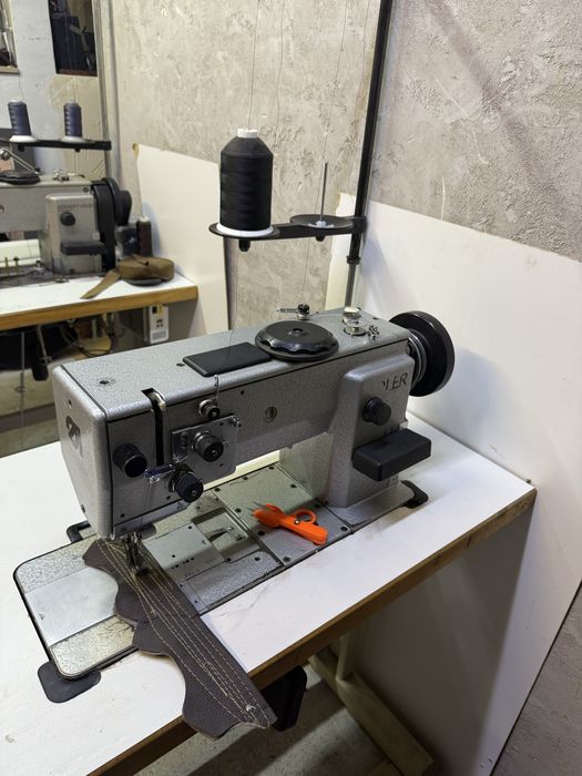 Maszyna do szycia Durkopp Adler 767