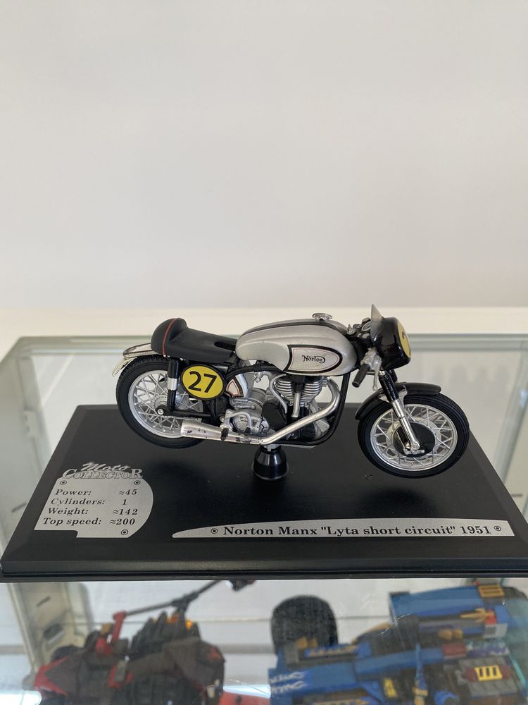 Norton Manx “Lyta Short Circuit” 1951 (1/18) - Solido