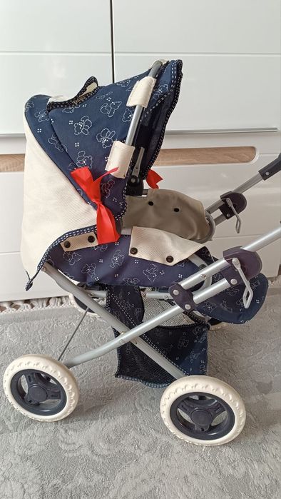 Візочок, коляска для ляльок