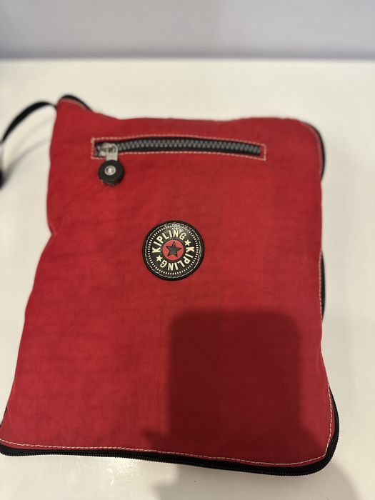Сумка Kipling спортиная дорожная складывается в маленькую сумочку