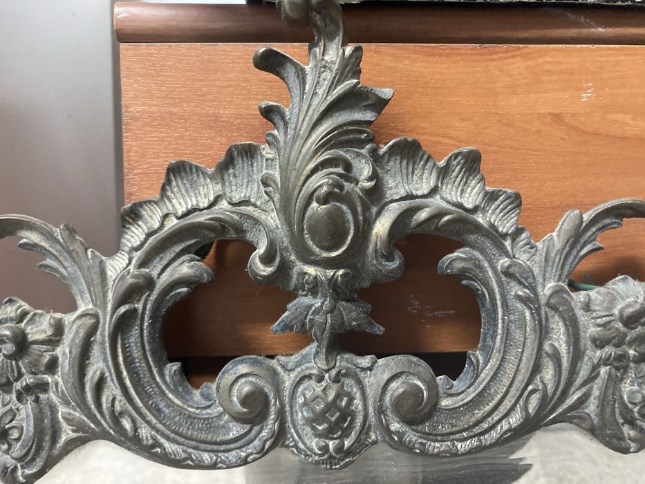 Credencia em ferro e marmore com espelho Movel entrada ferro e espelho