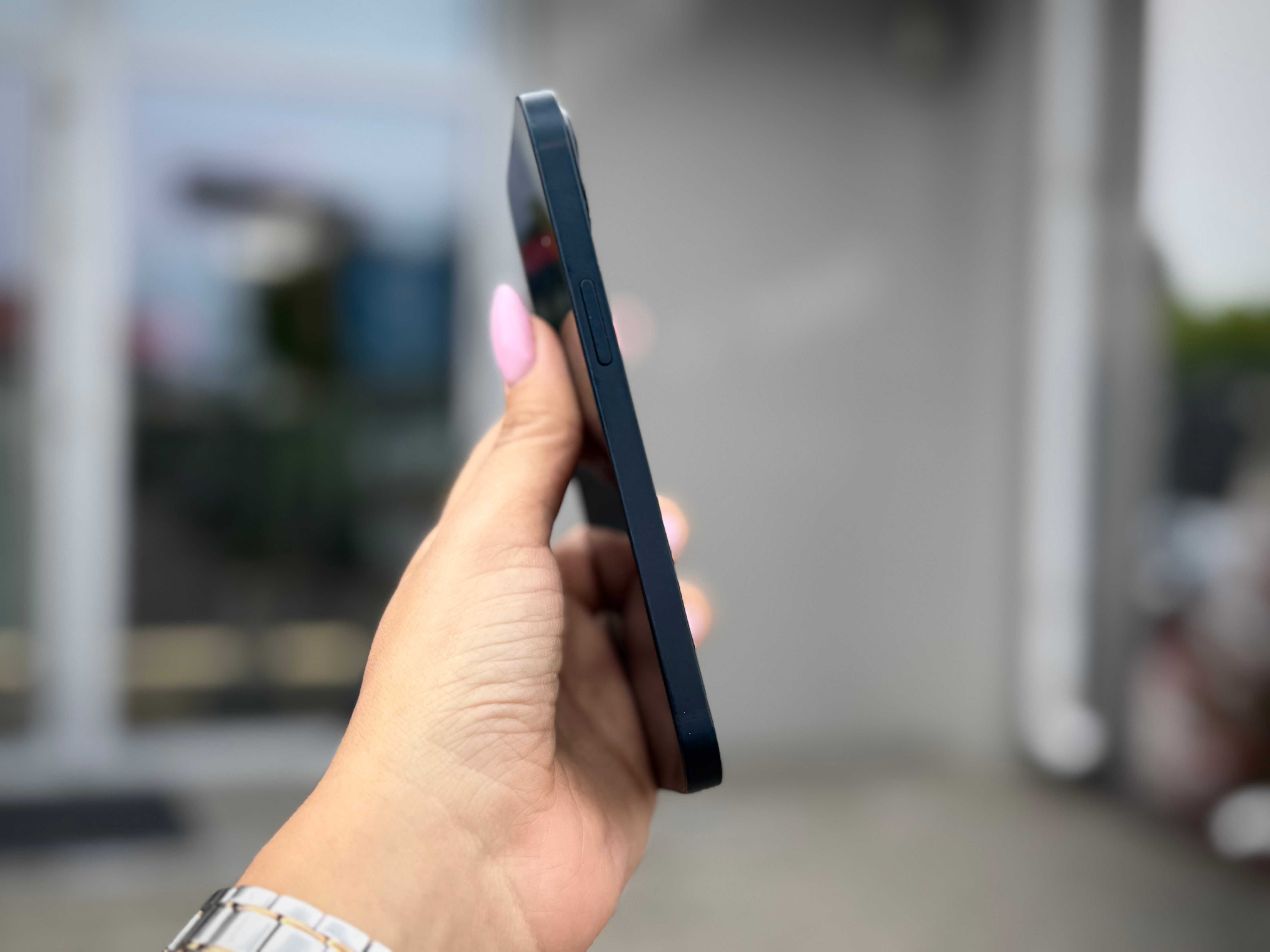 iPhone 13 128GB Midnight – jak nowy!